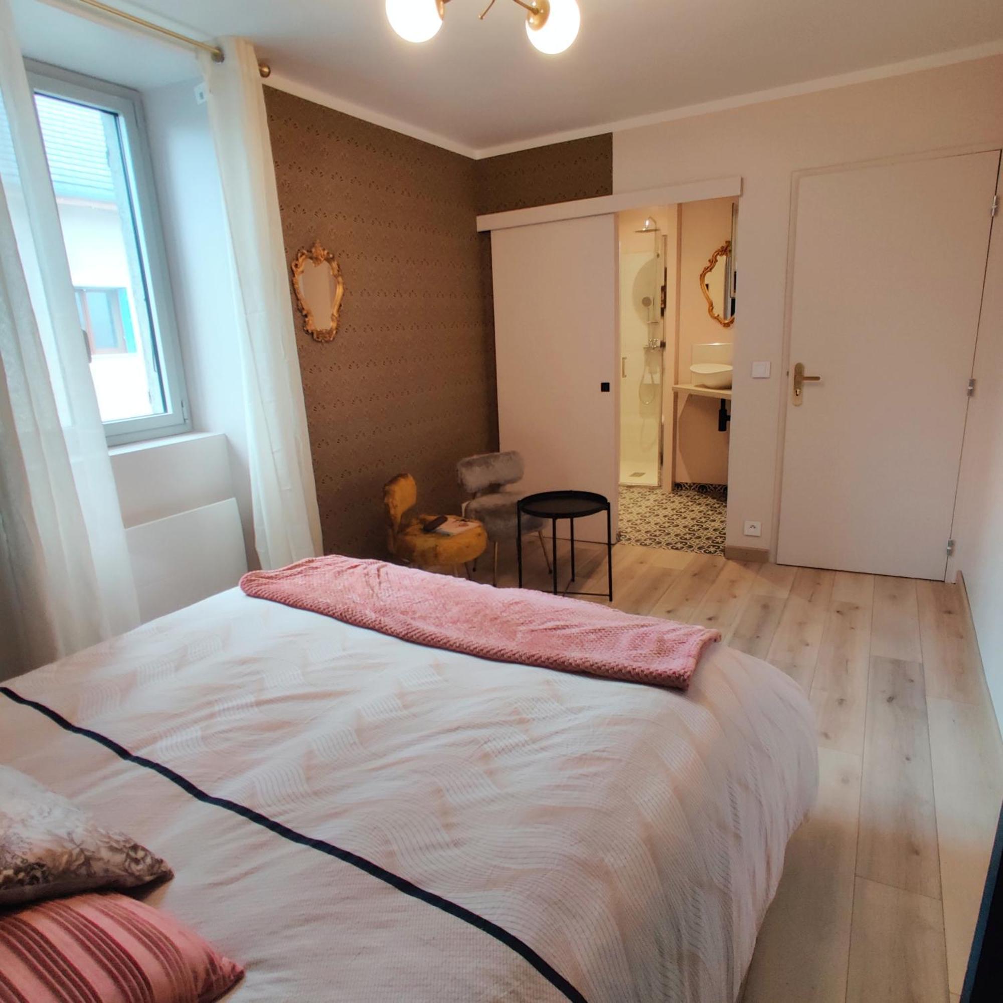 Au Coin Du Chemin Hotel Chambéry Room photo